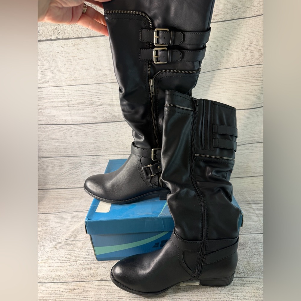 Cliffs by White Mountain Black Boot